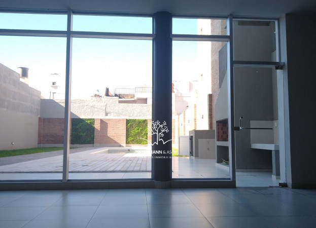 Departamento en venta con cochera Piso 18, a estrenar, Torre Hipolito.