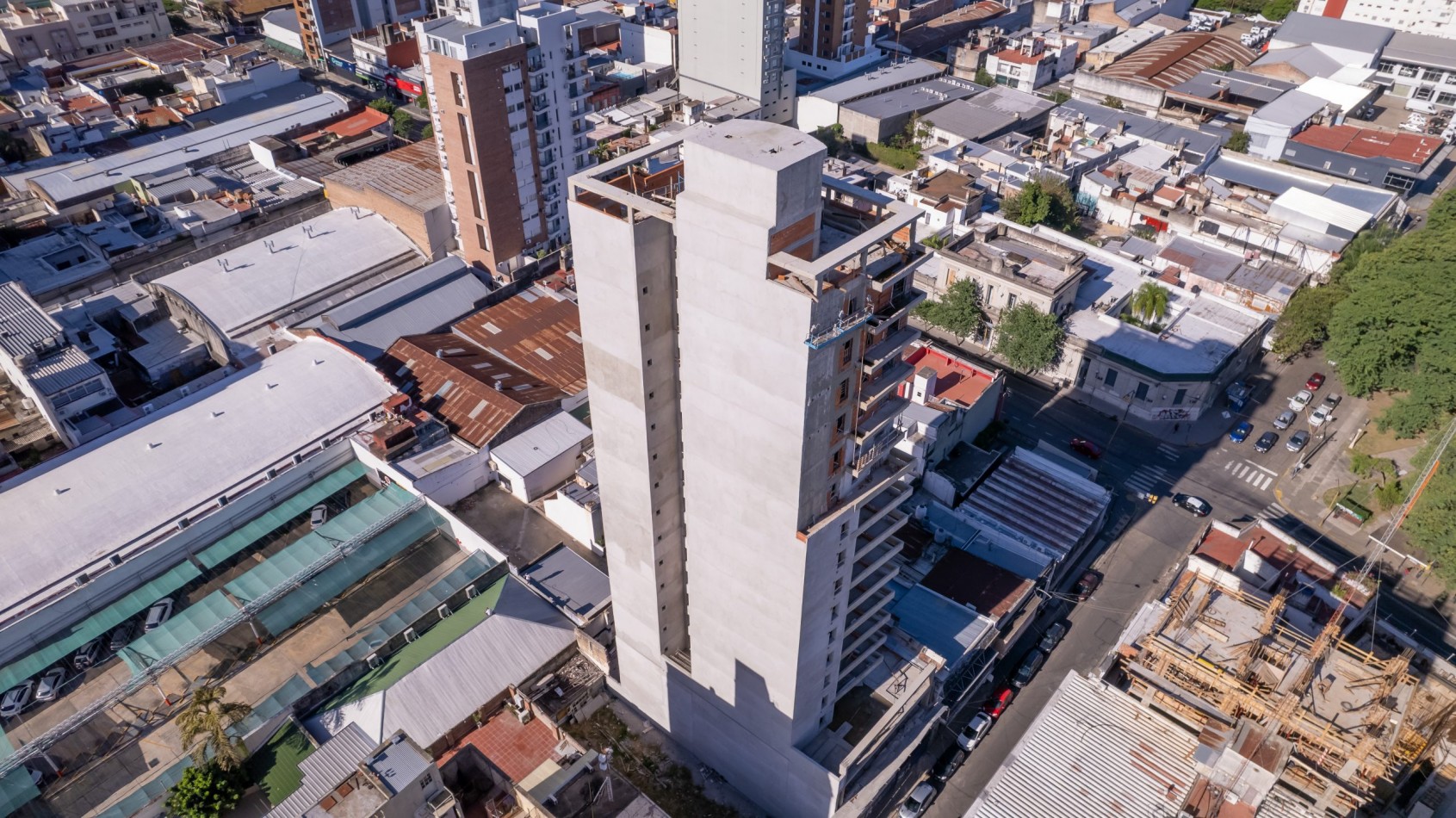 Torre Adagio, semipiso de dos dormitorios con cochera a estrenar, La Rioja 2440, ciudad de Santa Fe