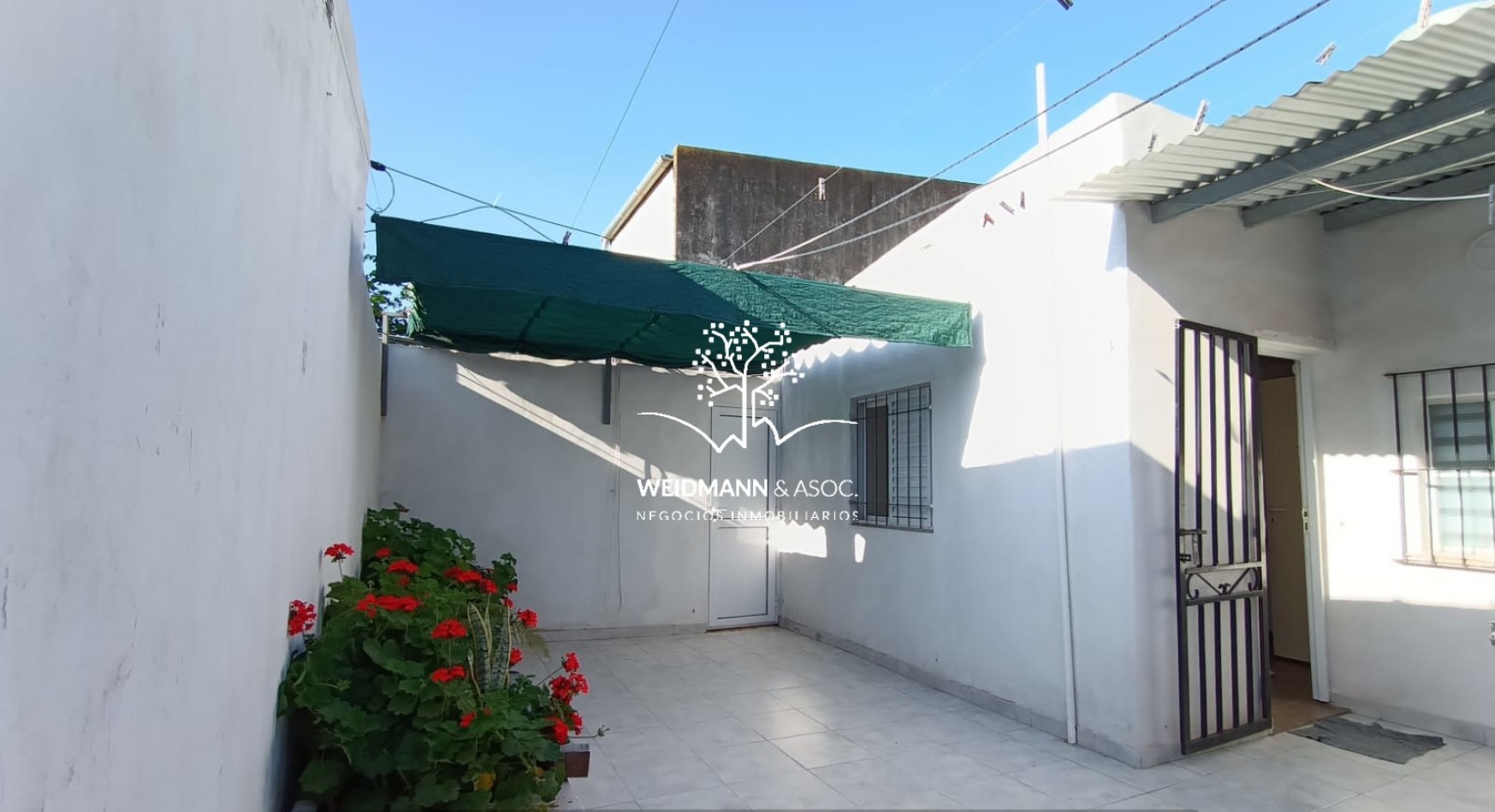 Casa en venta restaurada, apta a credito hipotecario, Lamadrid 6949, ciudad de Santa Fe