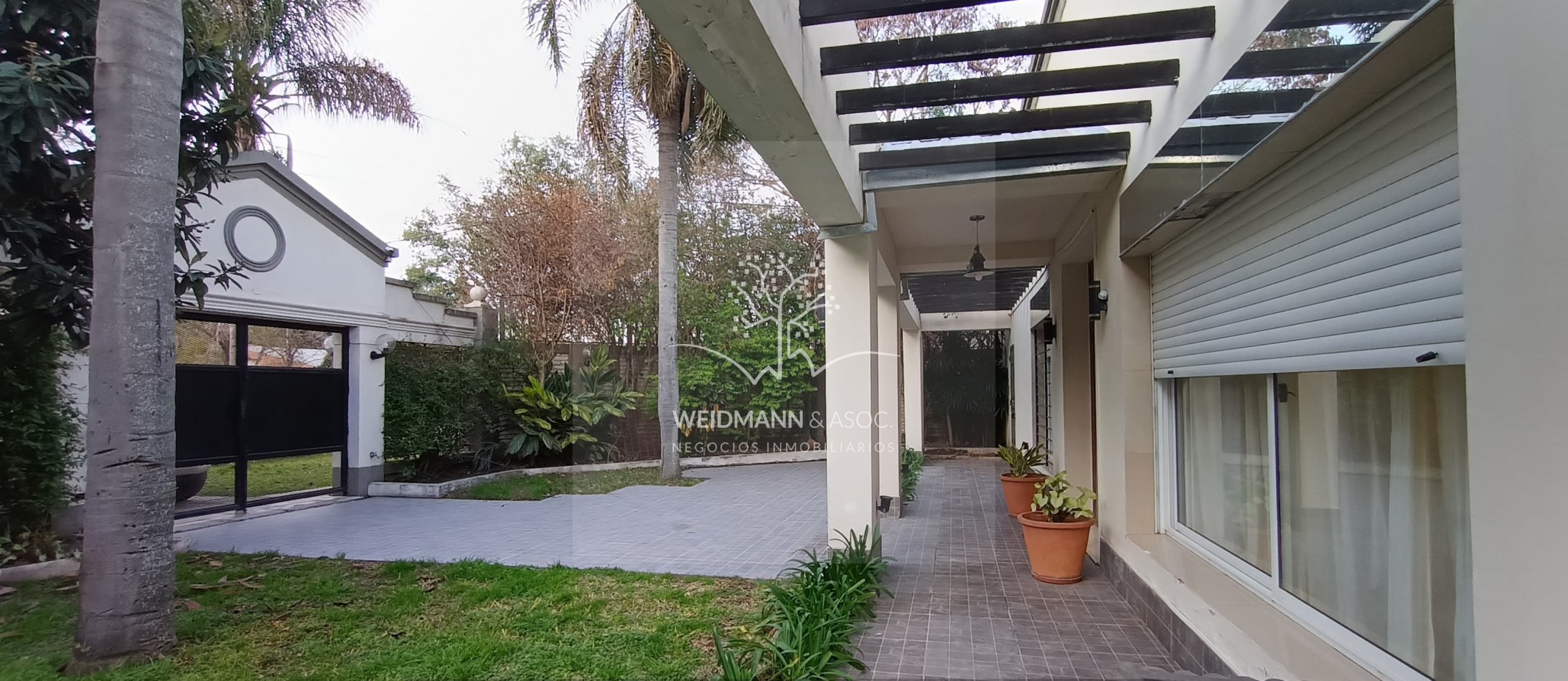 Casa importante, excelente opcion con posibilidad de financiacion.