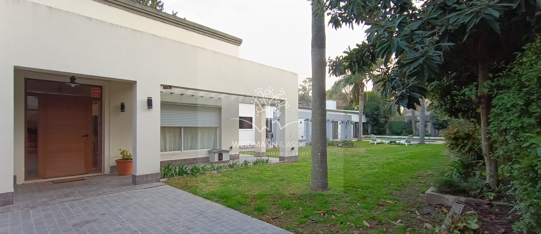 Casa importante, excelente opcion con posibilidad de financiacion.