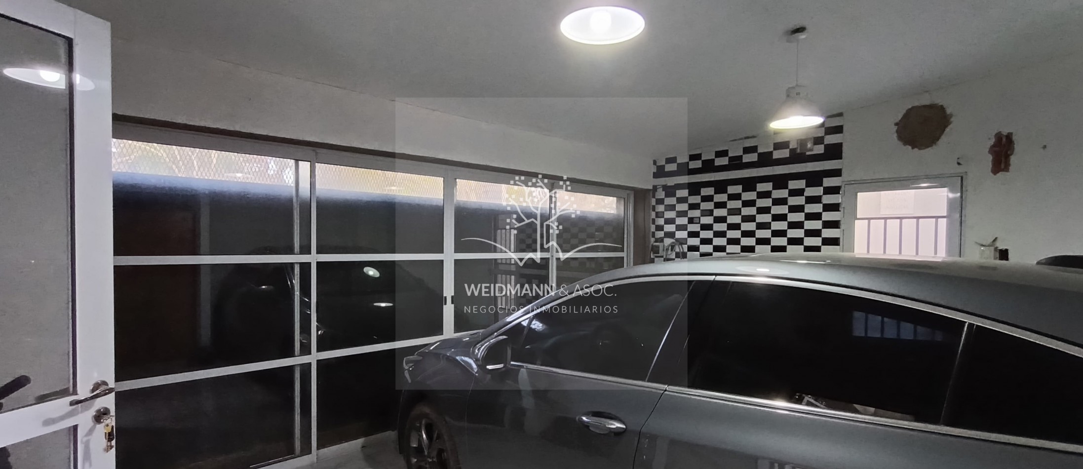 Casa importante, excelente opcion con posibilidad de financiacion.