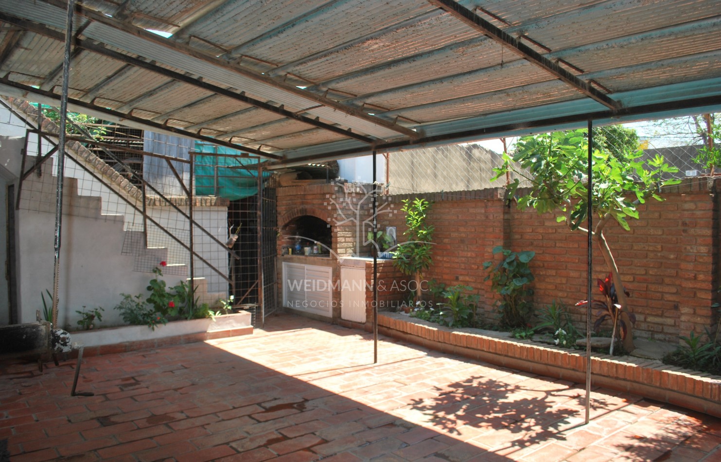 Casa de 2 dormitorios en alquiler, zona norte