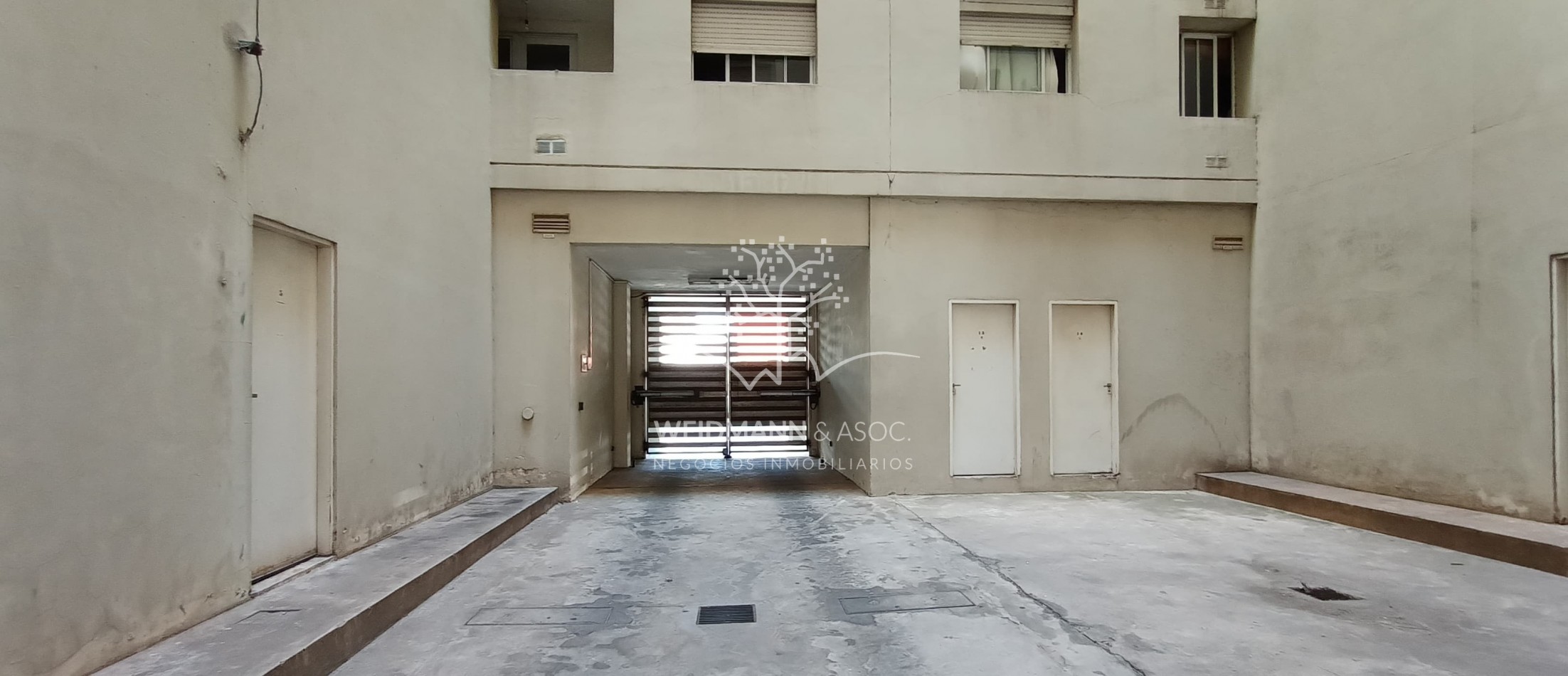 Departamento de 2 dormitorios al frente en venta, Santa Fe