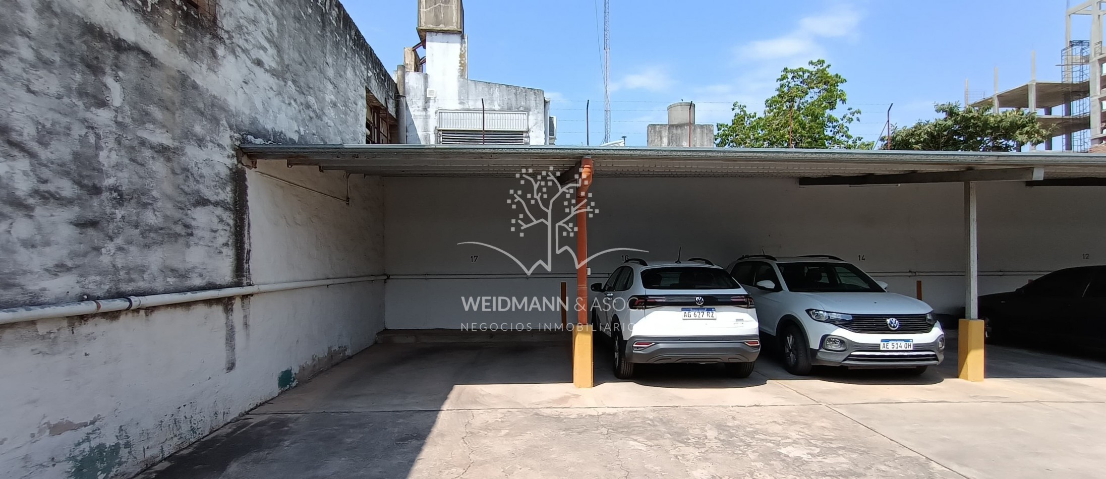 Departamento de 2 dormitorios al frente en venta, Santa Fe