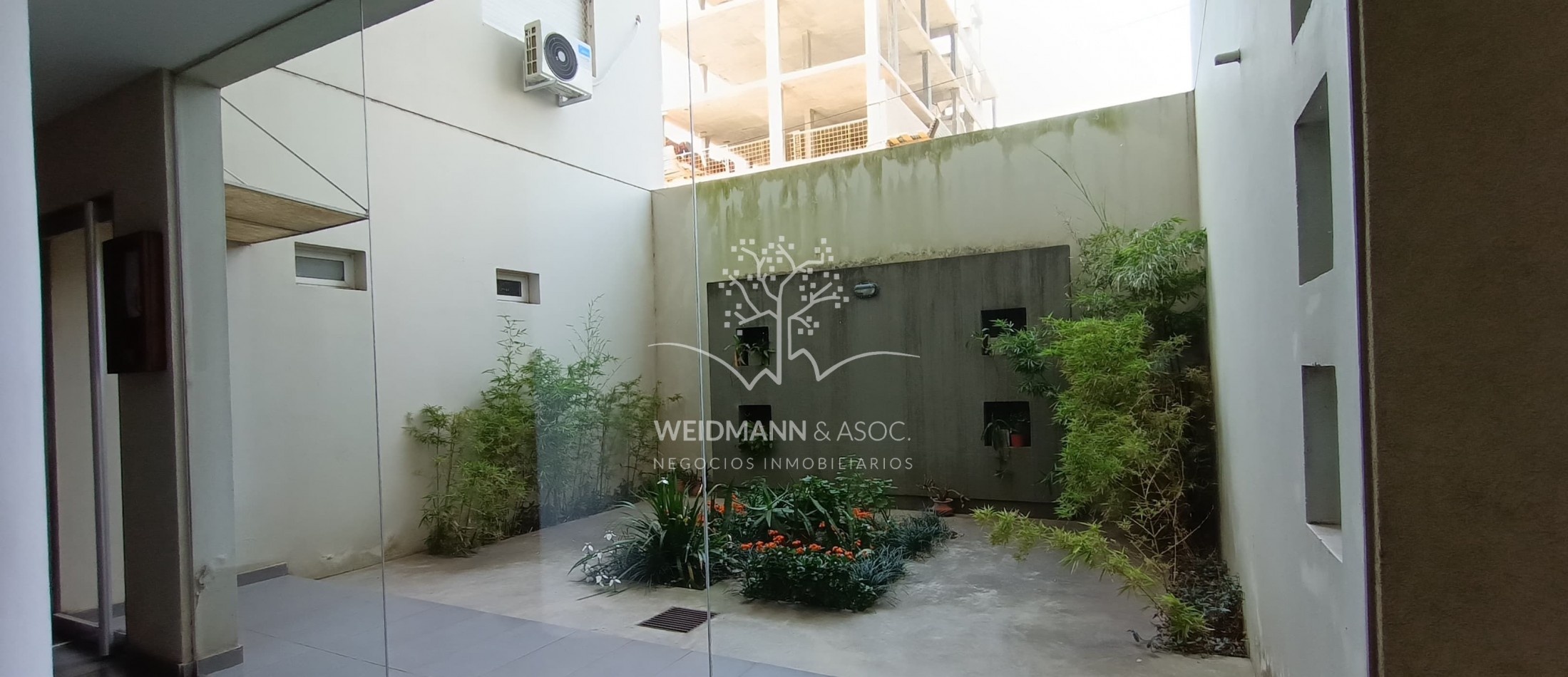 Departamento de 2 dormitorios al frente en venta, Santa Fe