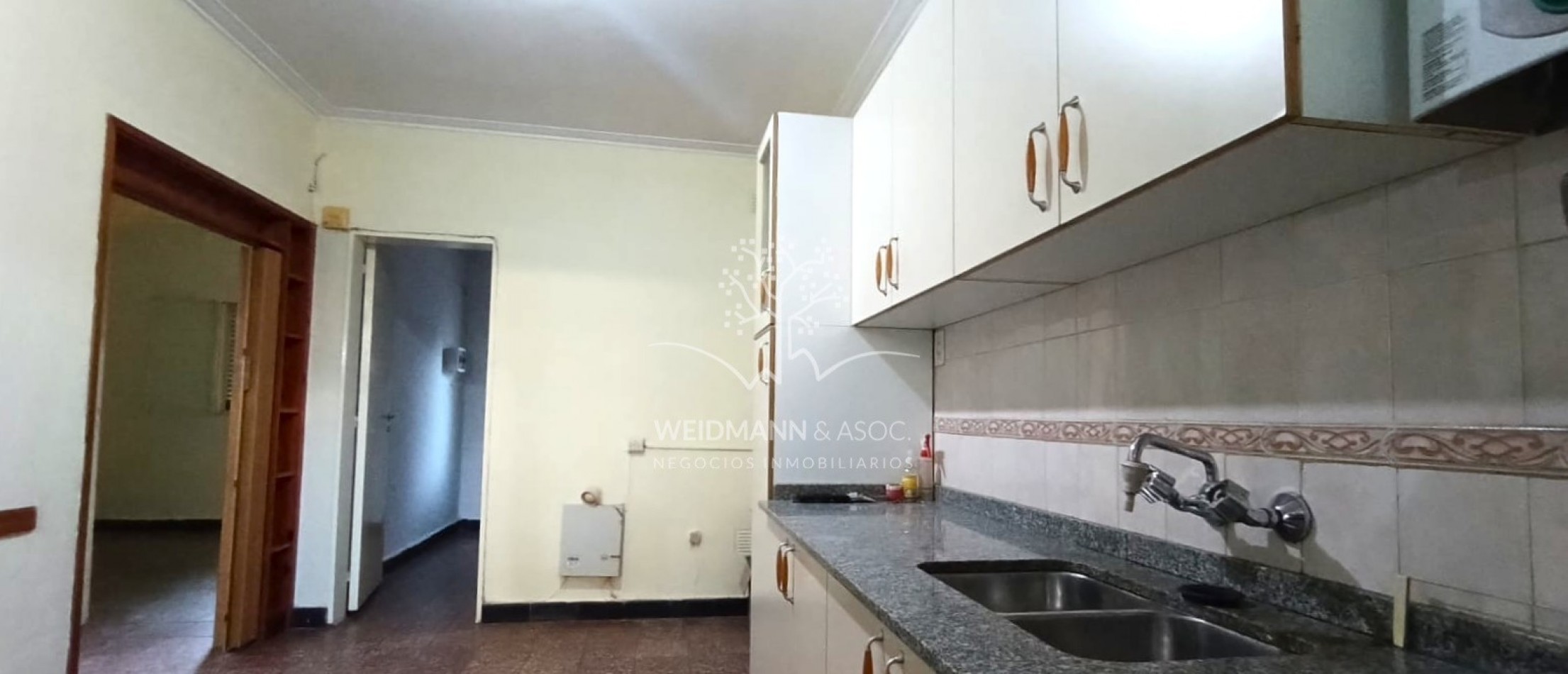 Casa de 2 dormitorios con amplio sector adicional en alquiler, Santa Fe