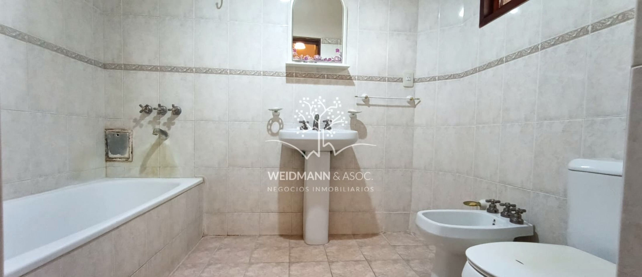 Casa de 4 dormitorios en venta, La Tatenguita, Santa Fe
