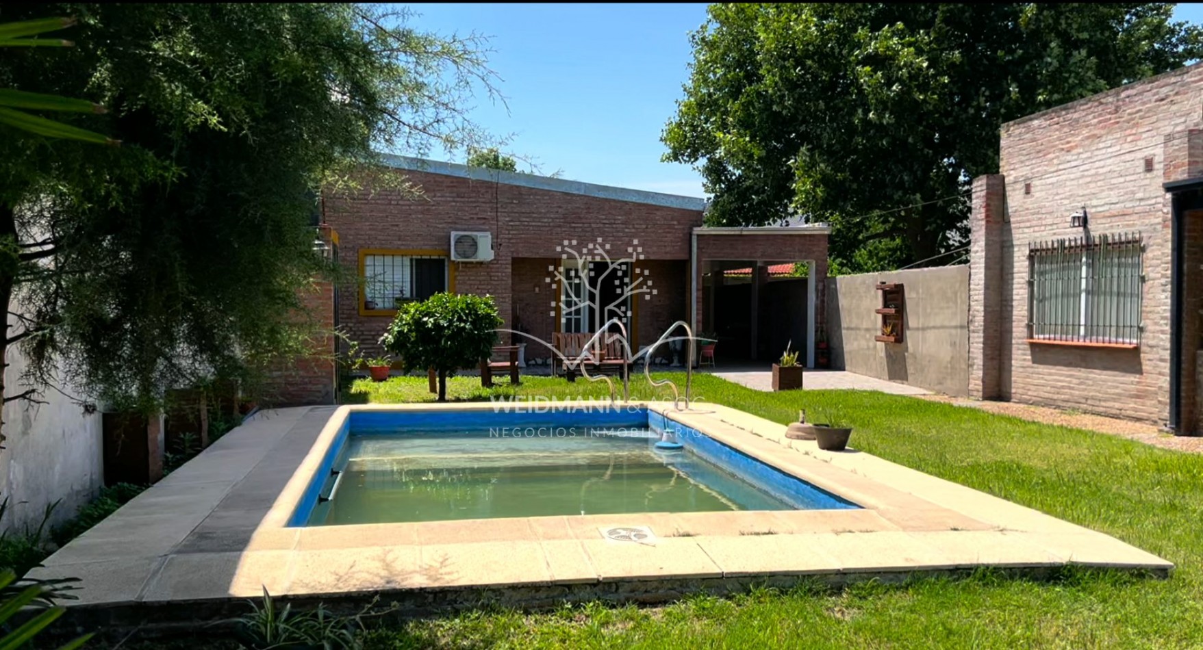 Casaquinta de 2 dormitorios con piscina en venta, Altos del Sauce, Sauce Viejo