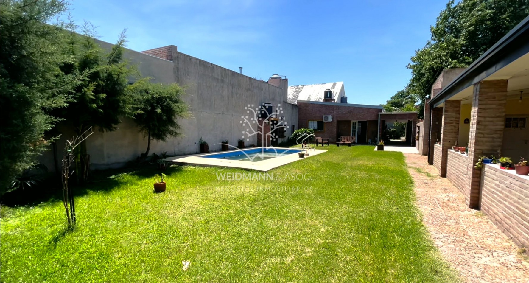 Casaquinta de 2 dormitorios con piscina en venta, Altos del Sauce, Sauce Viejo