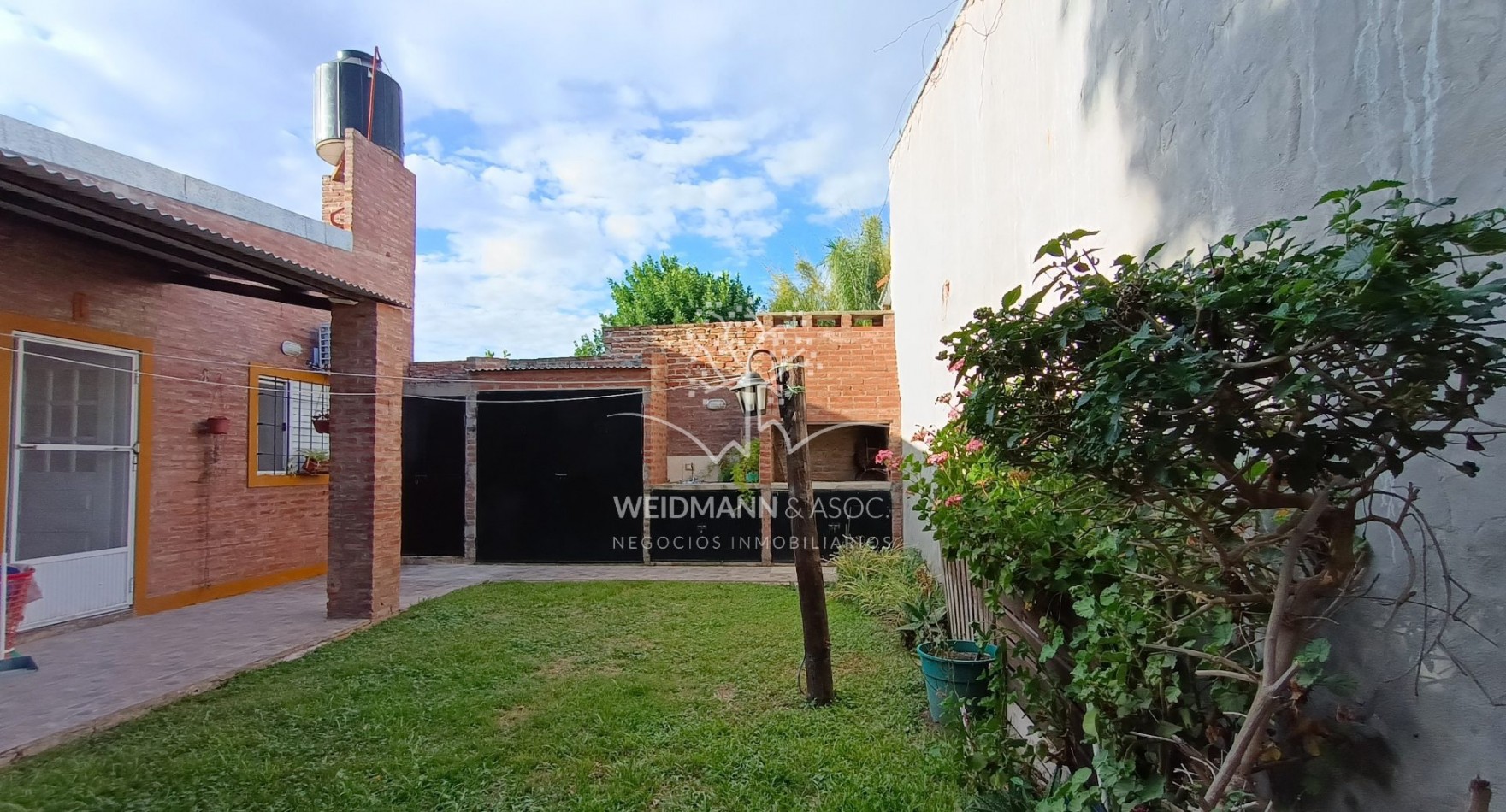 Casaquinta de 2 dormitorios con piscina en venta, Altos del Sauce, Sauce Viejo