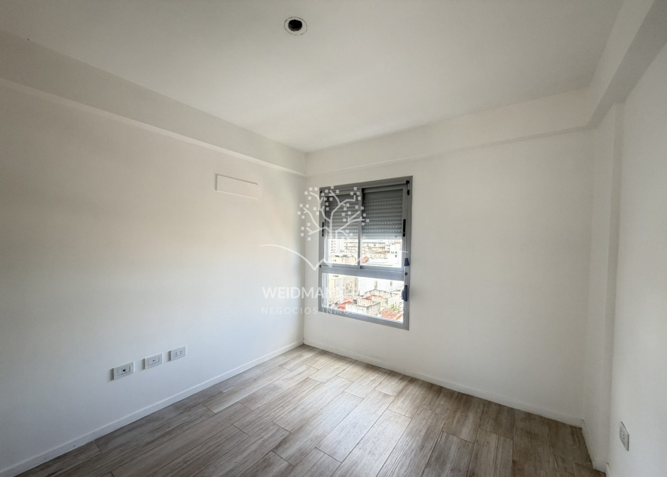 Departamento 1 dorm. en alquiler con cochera, Torre Roma, Santa Fe
