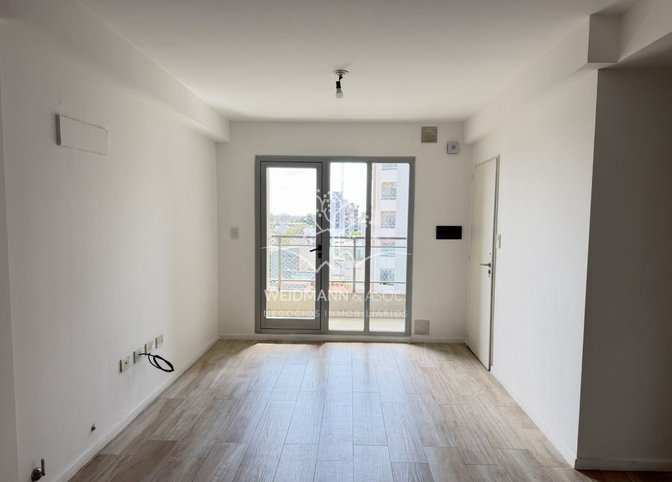 Departamento 1 dorm. en alquiler con cochera, Torre Roma, Santa Fe