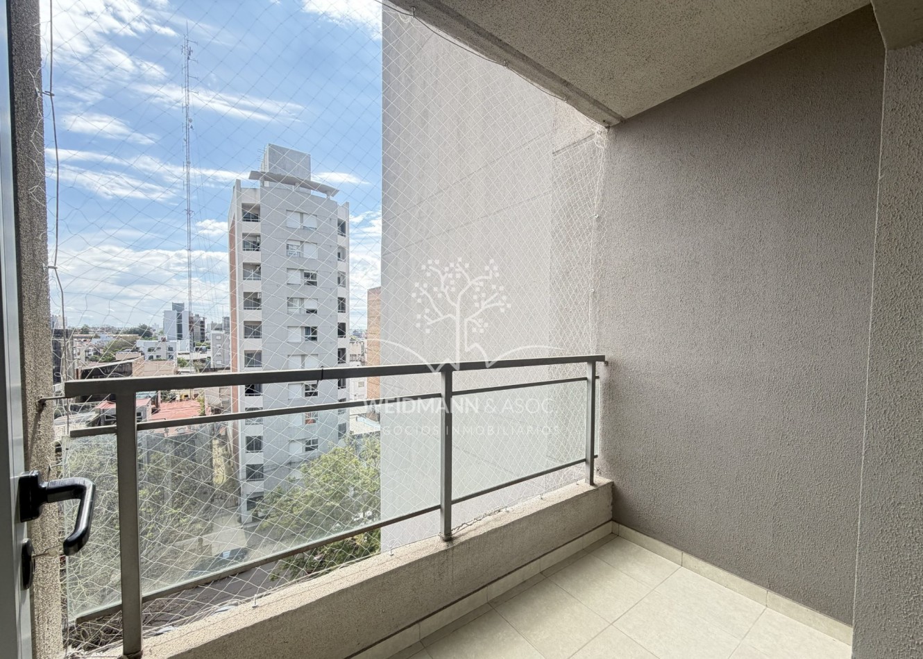 Departamento 1 dorm. en alquiler con cochera, Torre Roma, Santa Fe