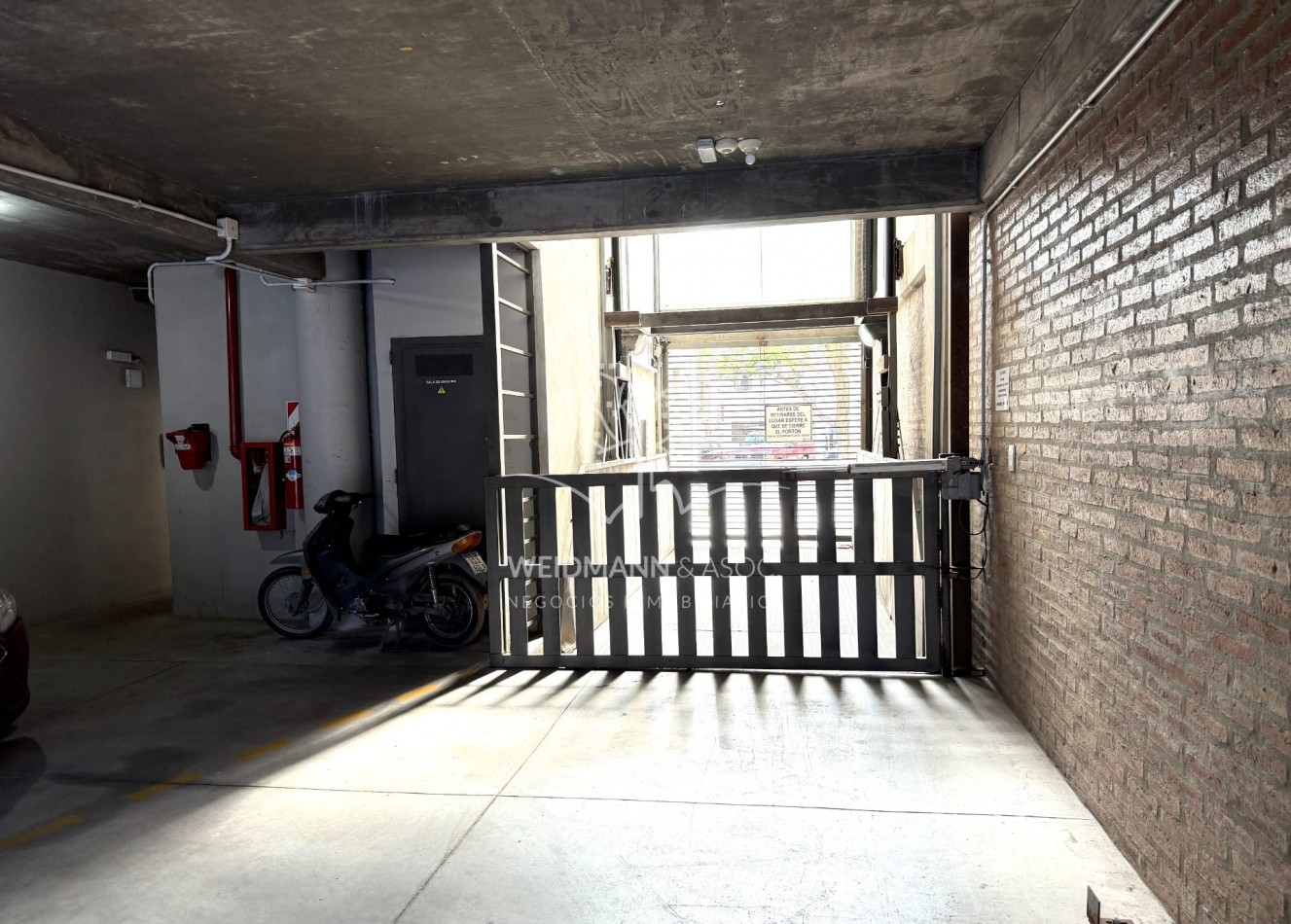 Departamento 1 dorm. en alquiler con cochera, Torre Roma, Santa Fe