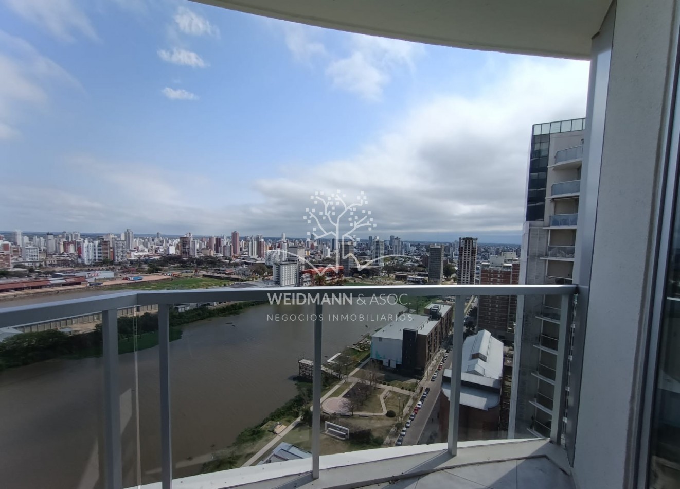 Departamento de 1 dormitorio con cochera en venta, Amarras Center, Santa Fe