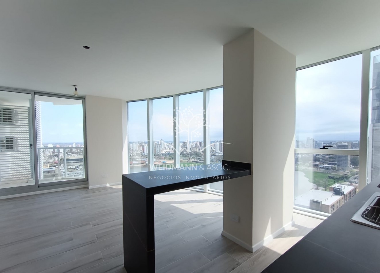 Departamento de 1 dormitorio con cochera en venta, Amarras Center, Santa Fe