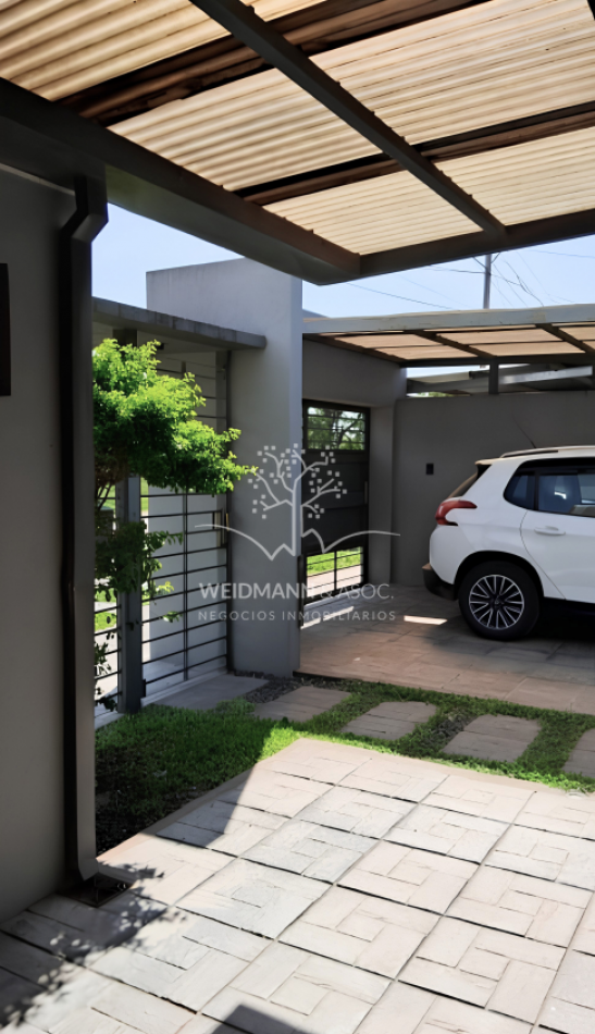 Casa de 2 dormitorios con piscina, APTA CREDITO, Recreo