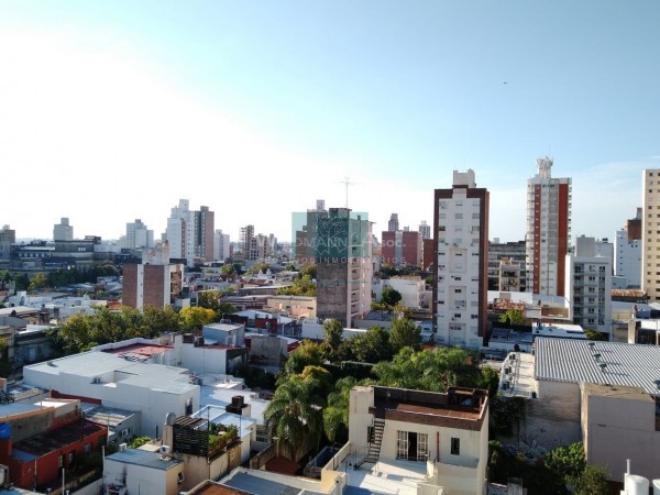 DEPARTAMENTO EN VENTA AL FRENTE CON COCHERA