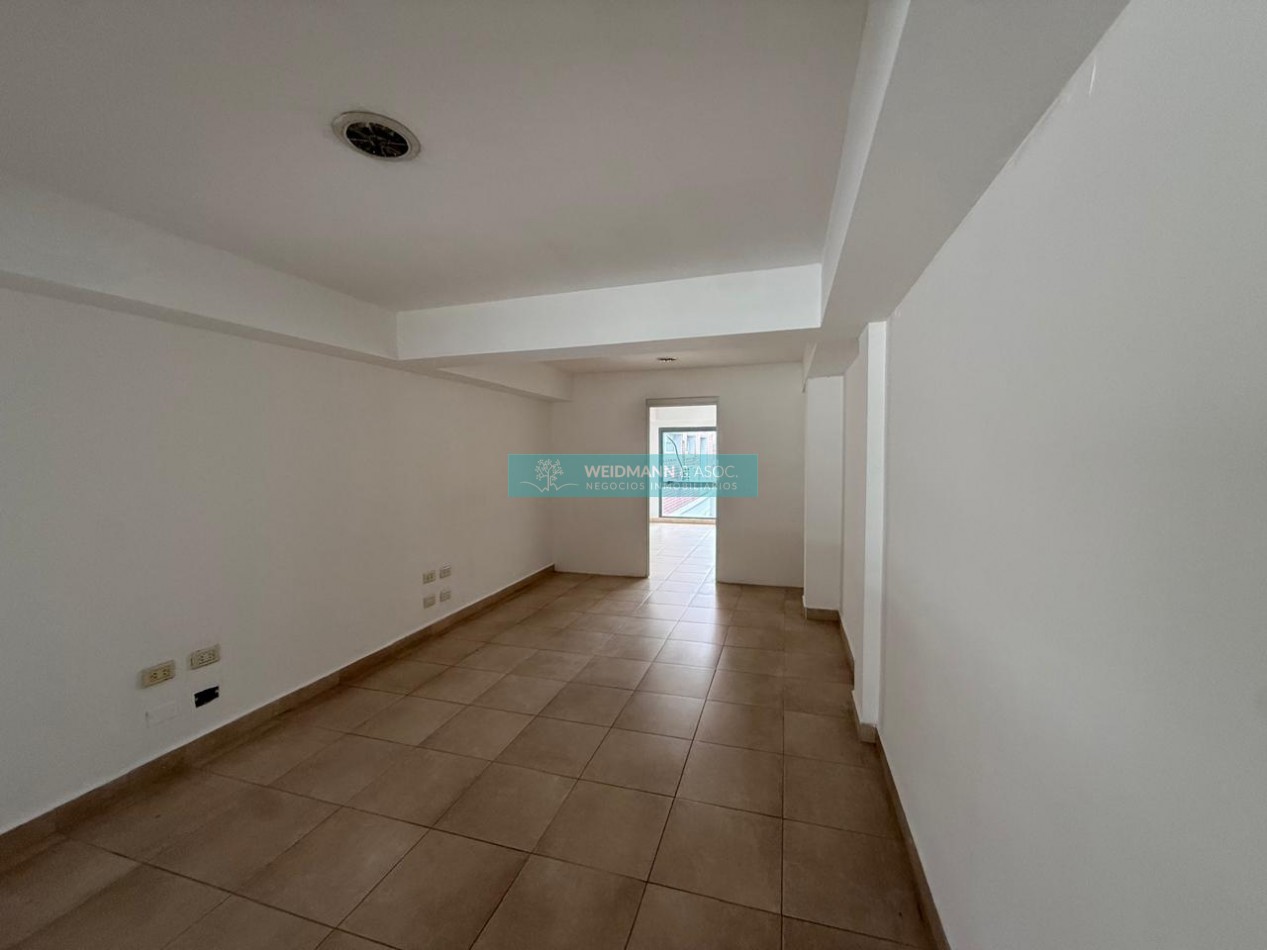 LOCAL COMERCIAL PREMIUM EN VENTA - TORRE PIEMONTE - AV. MITRE - RAFAELA